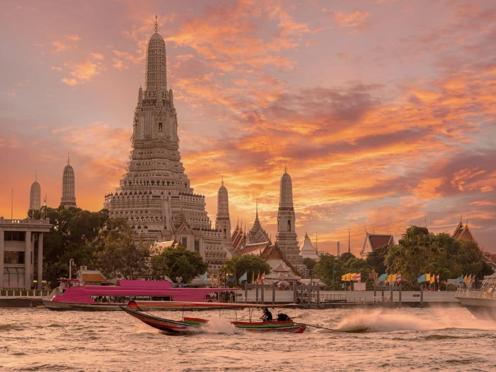 Wat Arun, The Temple of Dawn, Bangkok, Thailand