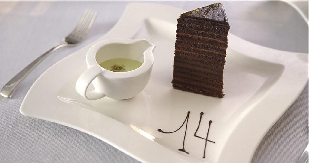 Seven Seas Grandeur - 14-Layer chocolate mousse cake - ©Regent Seven Seas Cruises