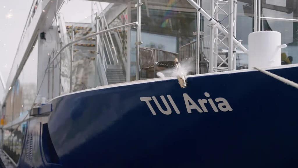 TUI Aria Christening Bottle Smash