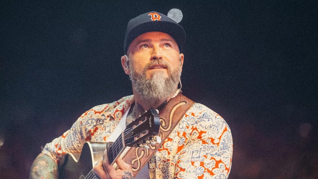 Margaritaville at Sea Cruise Line announced that multi-platinum artist and three-time GRAMMY Award winner Zac Brown will serve as the official Godfather of the all-new Margaritaville at Sea Beachcomber