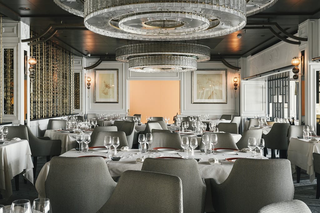 Red Ginger onboard Oceania Vista