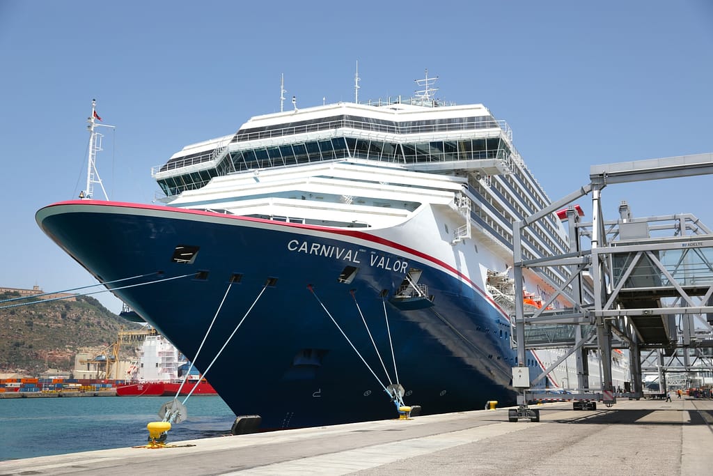Carnival Valor returns to service in Barcelona