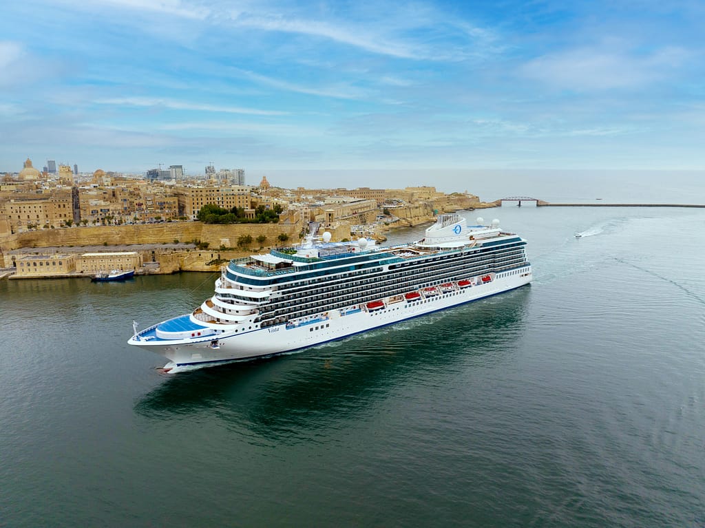 Oceania Vista entering Valletta, Malta