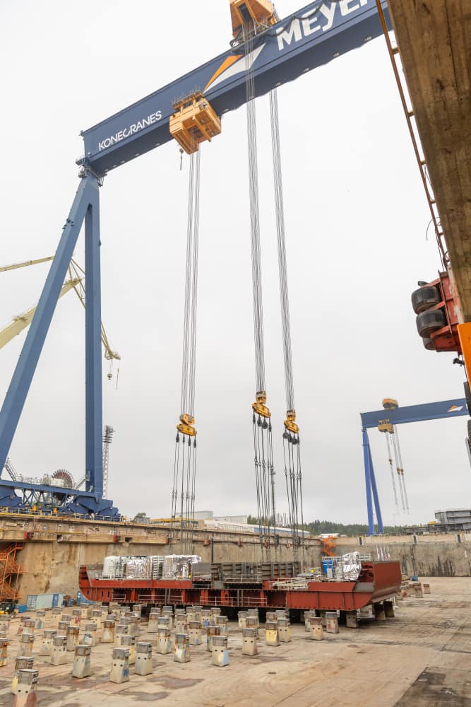 Royal Caribbean’s fourth Icon Class vacation has officially started physical construction and marked the milestone with a keel-laying ceremony. The moment took place at the Meyer Turku shipyard in Turku, Finland.