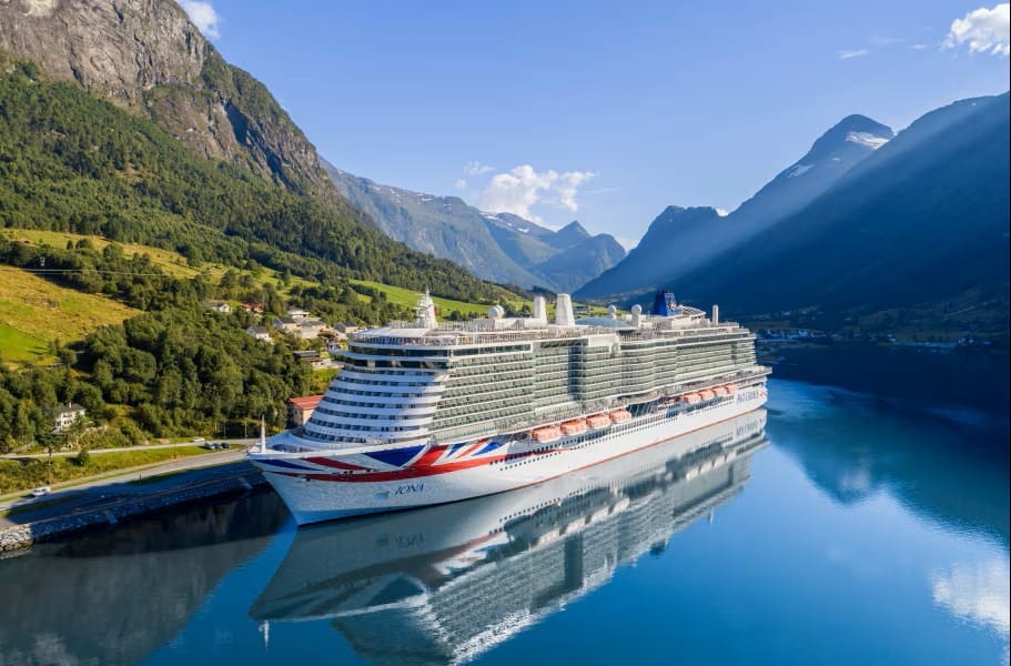 P&O Cruises Iona