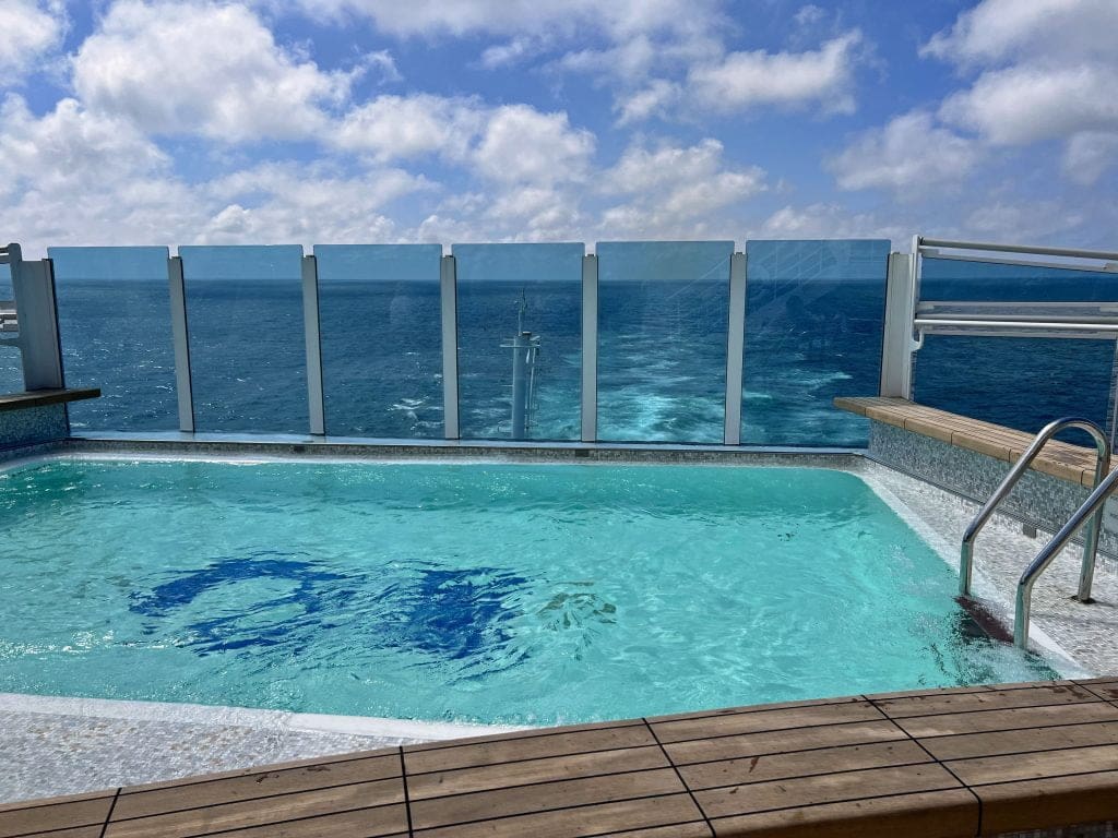 Infinity Pool, Aft, Sky Princess