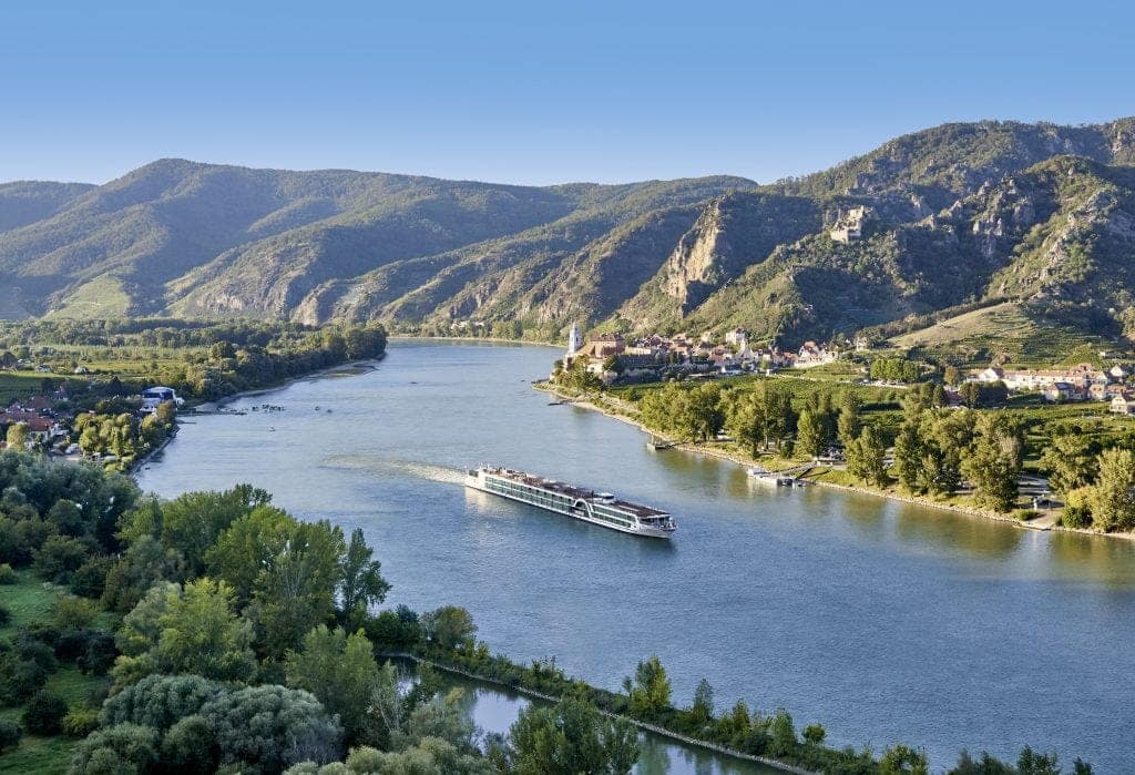 Amadeus River Cruises 'Amadeus Queen'