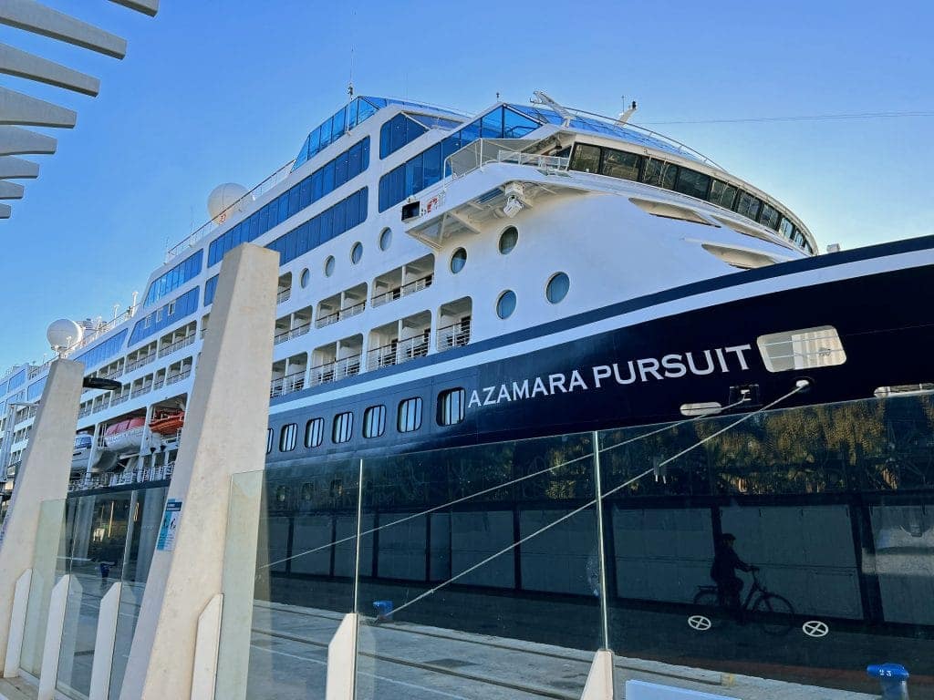 Azamara Pursuit alongside in Cartagena