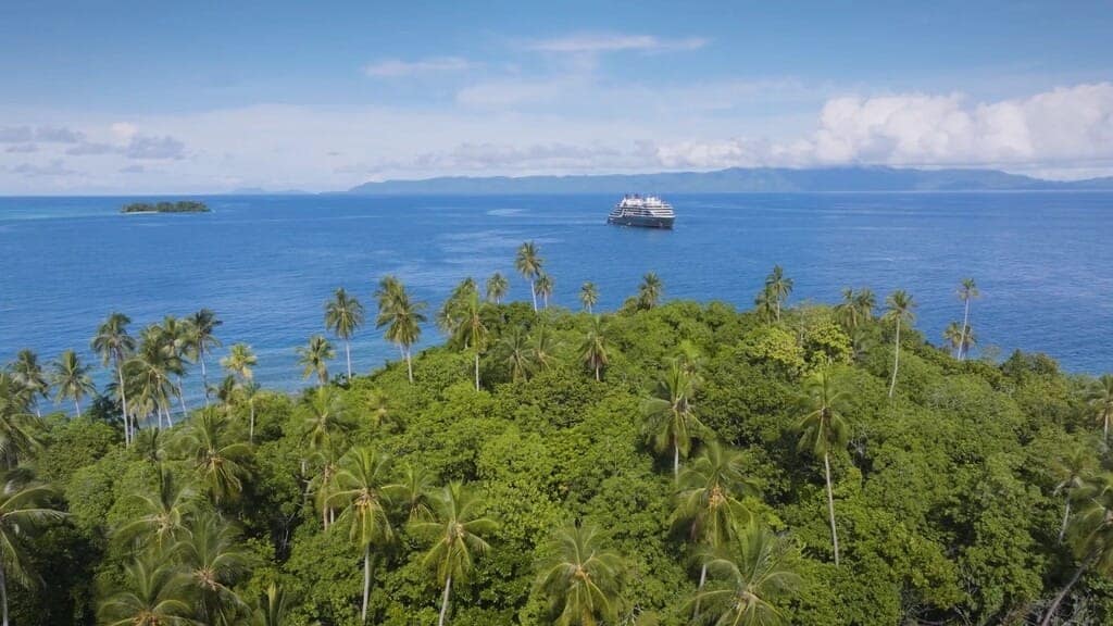 Seabourn Pursuit off Njari Island, Solomon Islands