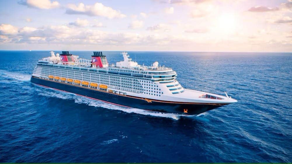 Disney Cruise Lines' Disney Dream - Rendered Image
