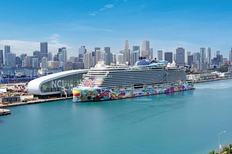 Norwegian Aqua in Miami