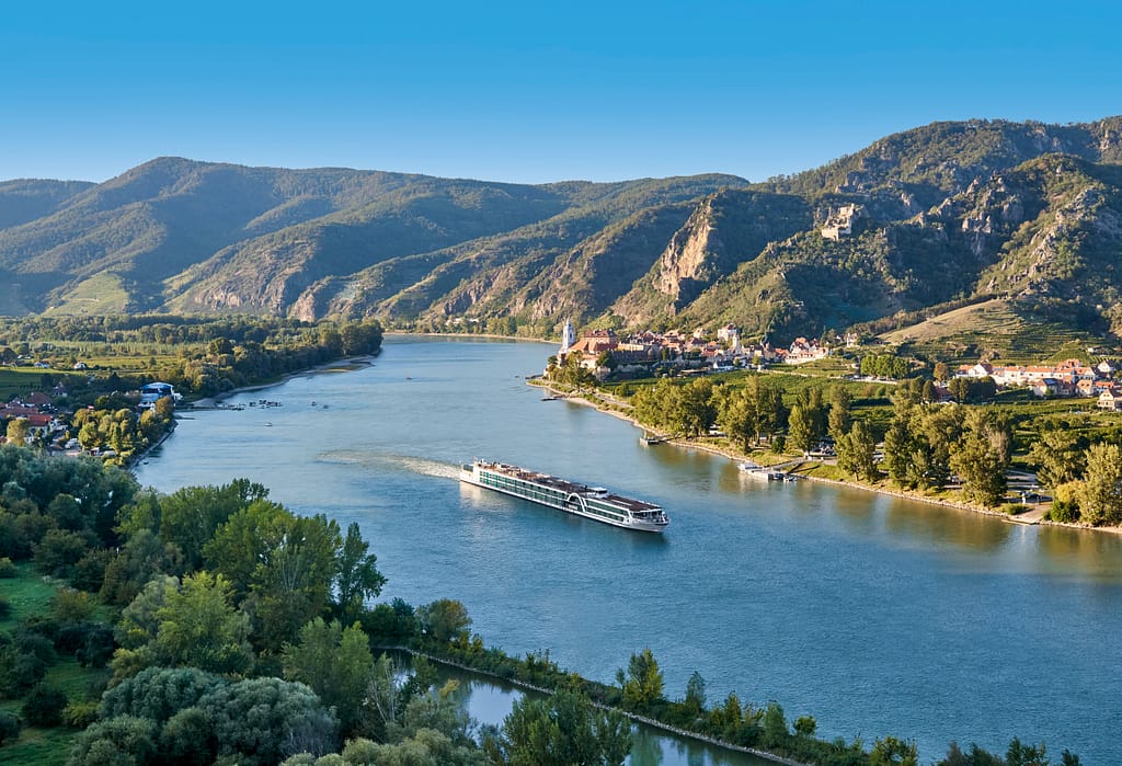 Amadeus River Cruises 'Amadeus Queen'