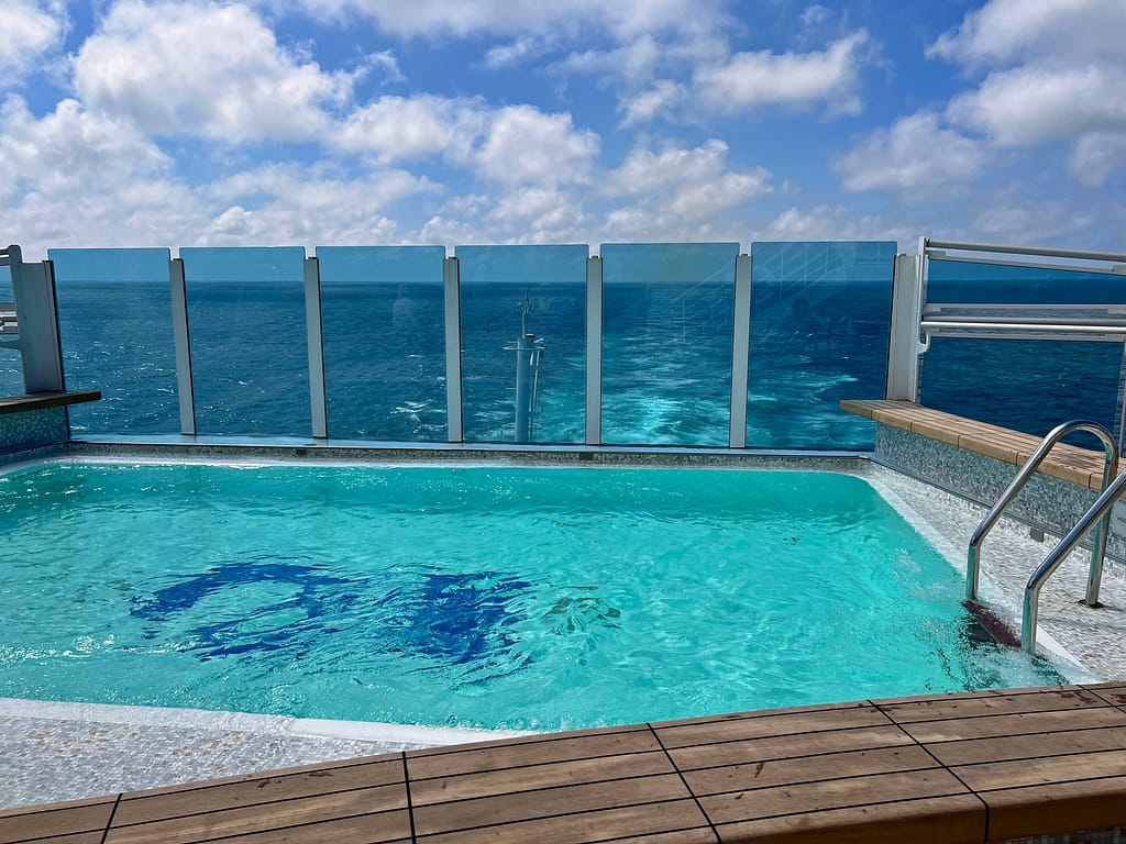 Infinity Pool, Aft, Sky Princess